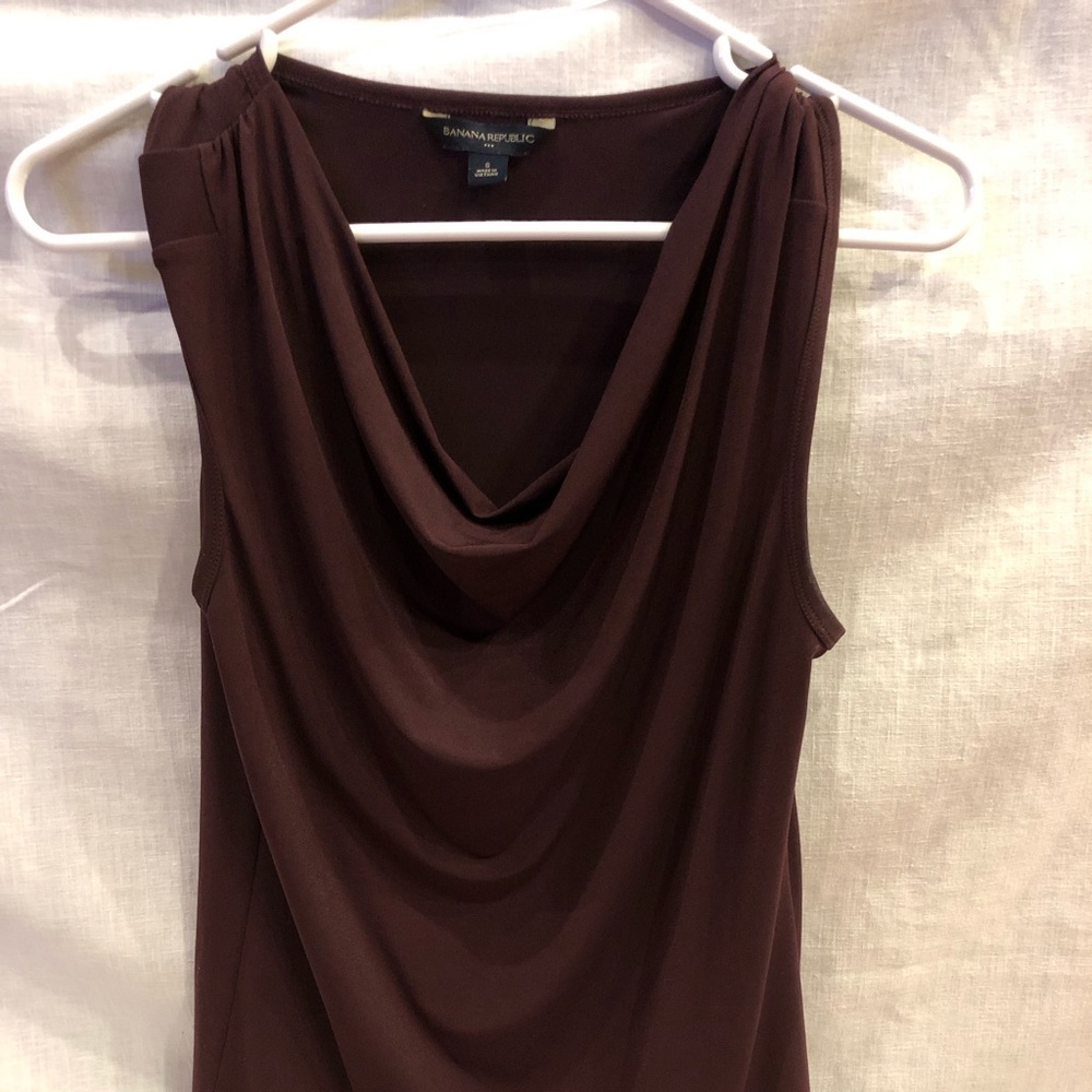 Maroon Banana Republic sleeveless blouse - S